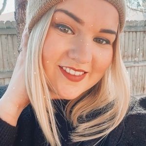 Meet your Posher, Trine